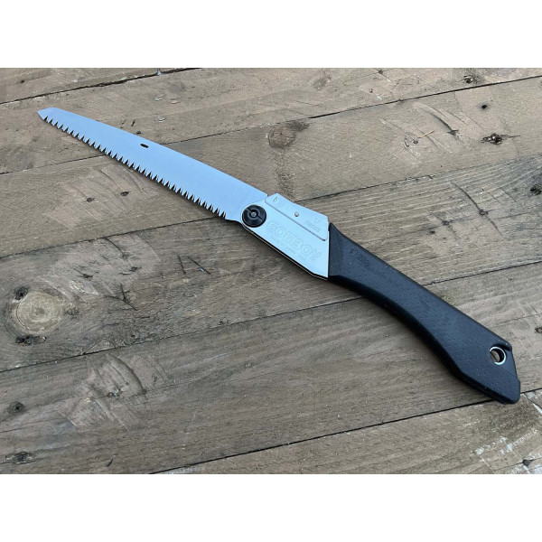 Scie Pliante SILKY Gomboy 210 : Précision et Confort en Extérieur