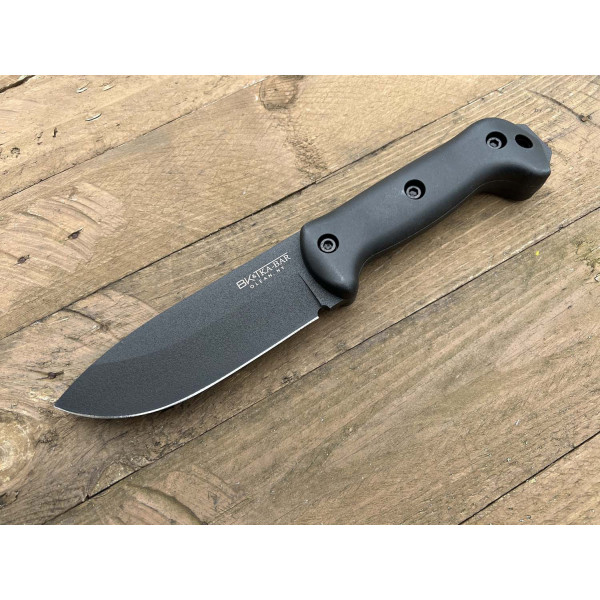 Couteau KA-BAR BK2 : Robustesse et Performance pour Aventuriers